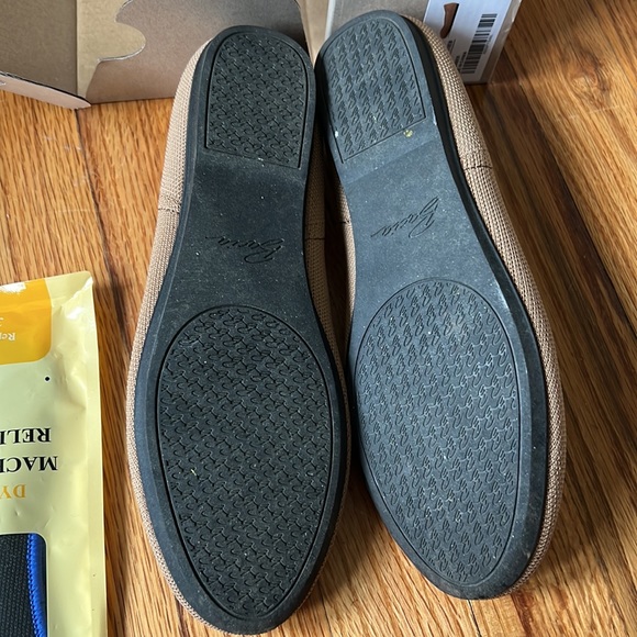 Nude flats - Picture 4 of 9